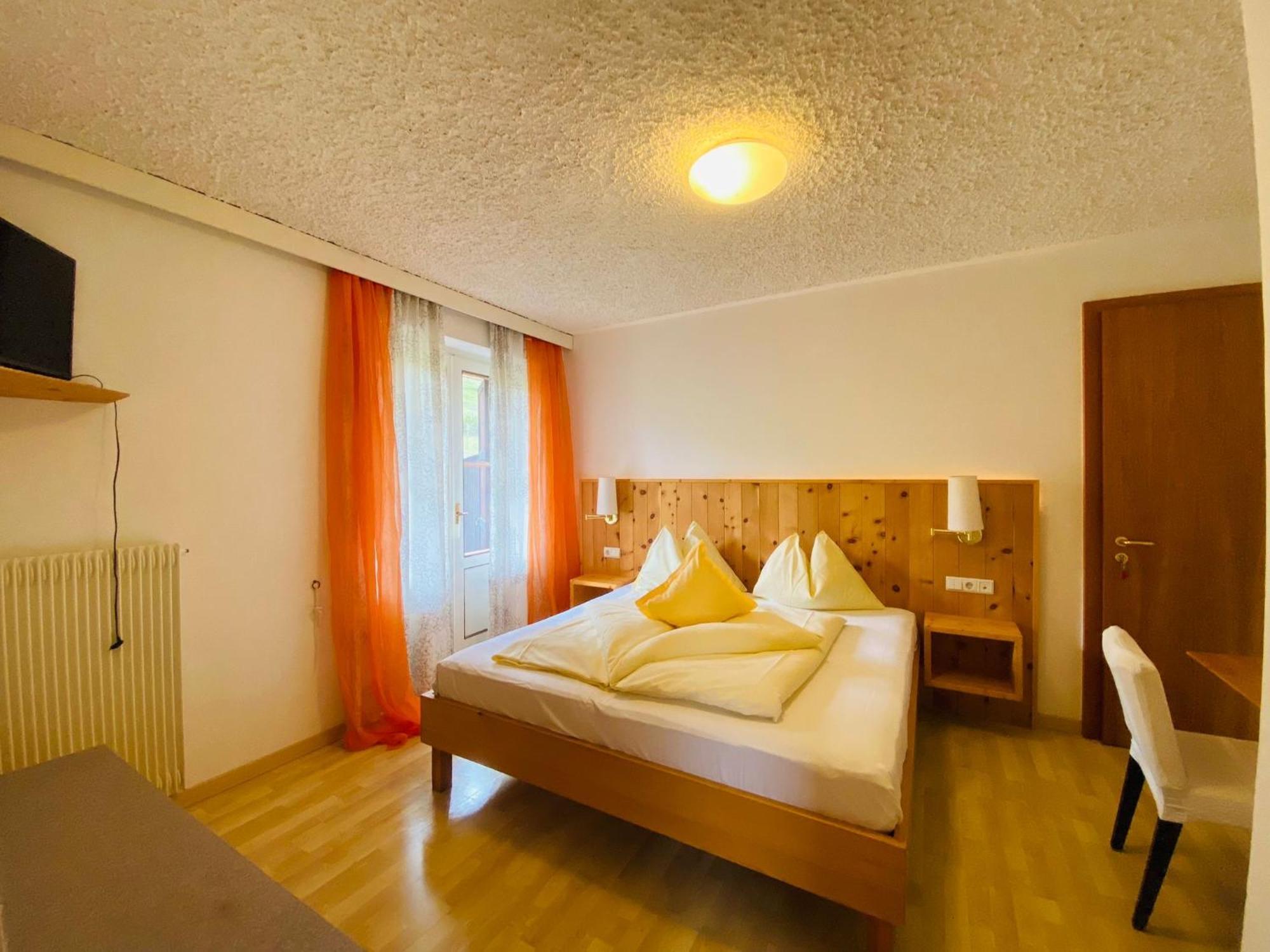 Lake & River Hotel 카레자알라고 외부 사진