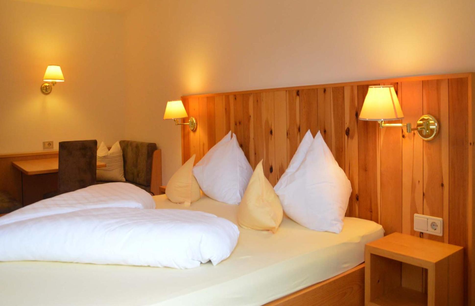 Lake & River Hotel 카레자알라고 외부 사진