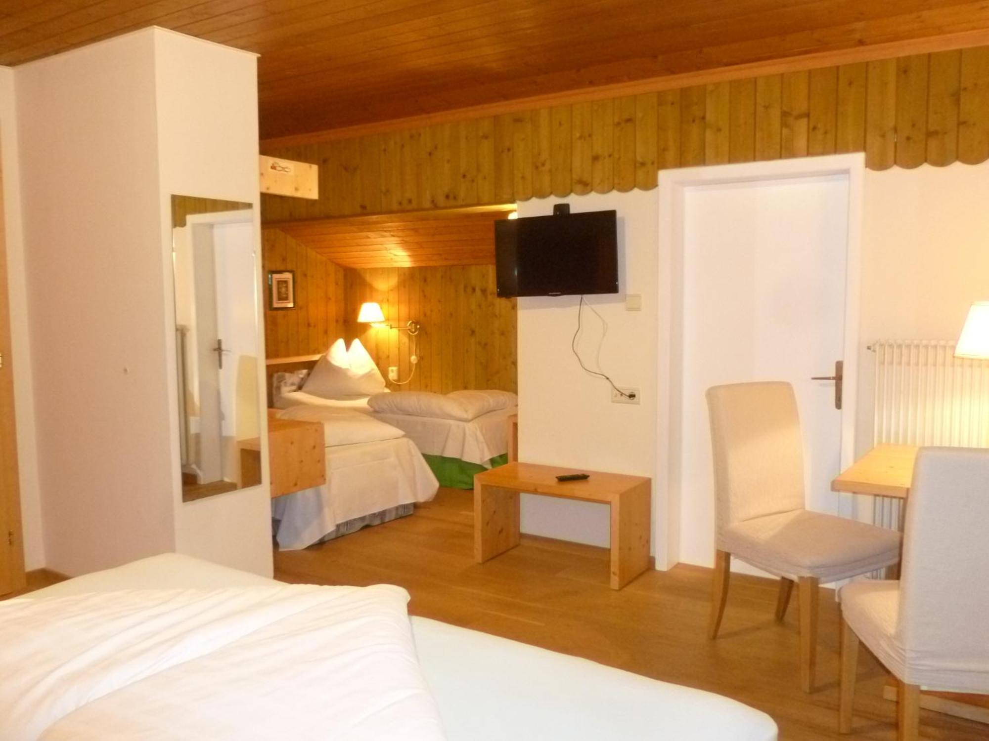Lake & River Hotel 카레자알라고 외부 사진